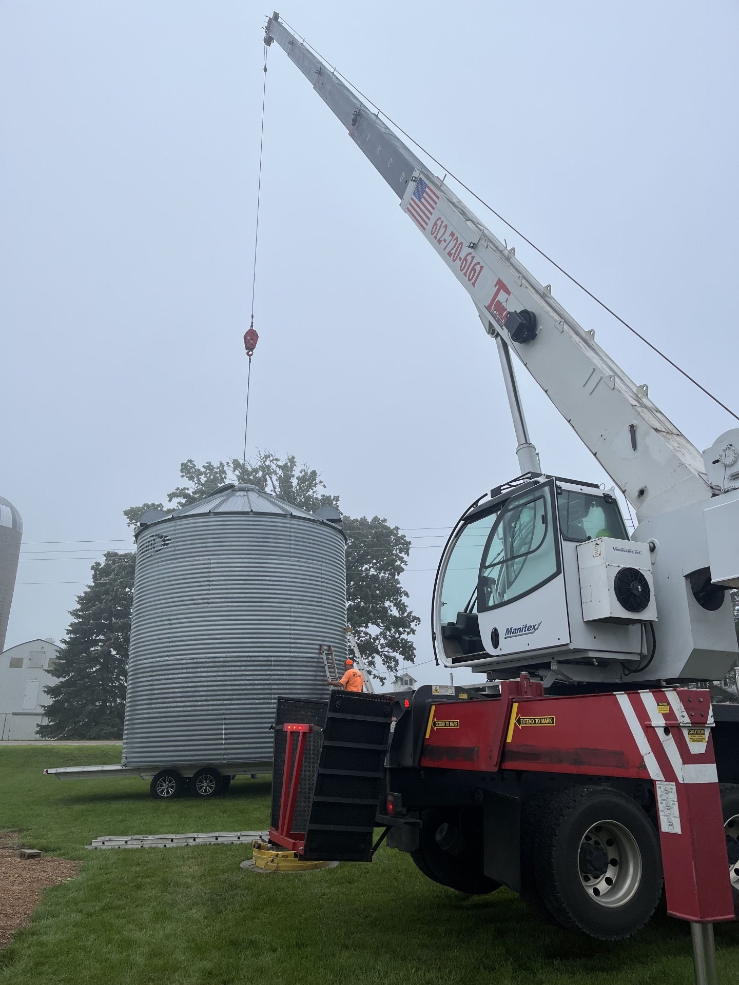 Grain Bin Lift